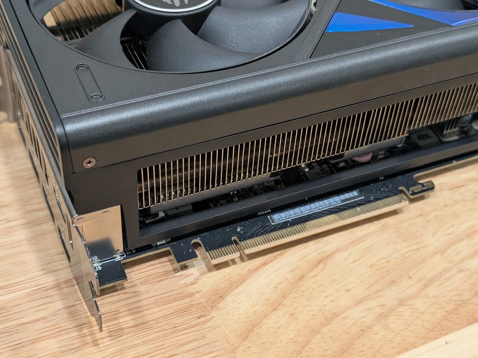 BH PENAWARAN TERBAIK Kartu Gra - Rtx 4090 24Gb Gddr6X ulasan dan harga